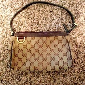 Authentic Gucci Monogram Logo Shoulder Bag Clutch